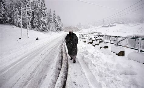 Photo Gallery: Winter is coming! Kashmir valley receives season's first ...