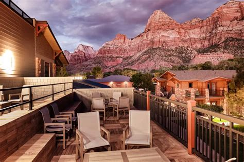 Here's Where to Stay Near Zion National Park