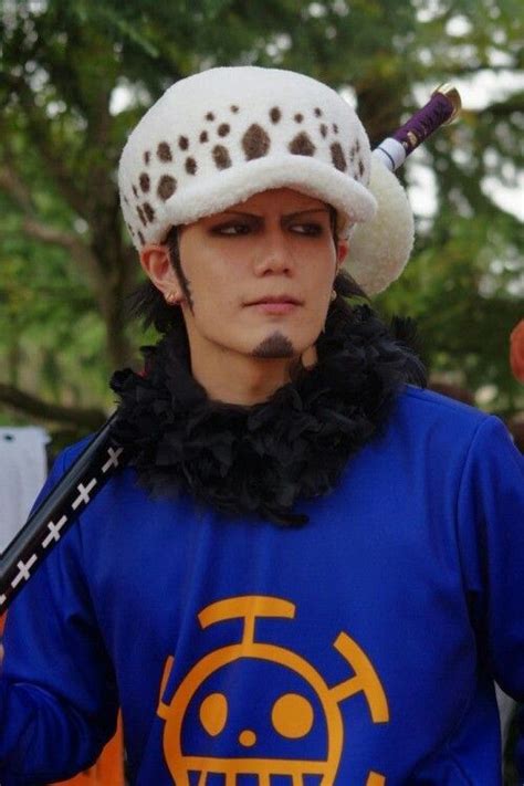 Best Trafalgar Law cosplay I've ever seen | Cosplay anime, One piece ...