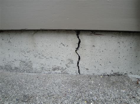 Extreme Homes Foundation Crack Repair in Chicago – Kalinowski Deli