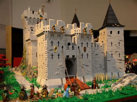 17 Best images about LEGO Ideas: Castle on Pinterest | Grand designs ...