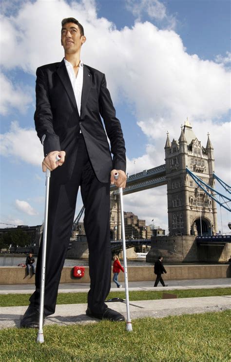 The World's Tallest Man Stopped Growing