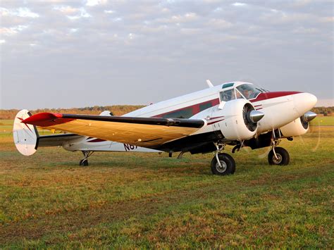 Beechcraft Model 18 N87711 | This gorgeous Model 18 is warmi… | Flickr