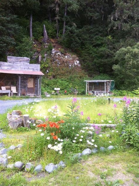 Nauti otter inn, nauti otter hostel, nauti otter cabins, Alaska cabins ...