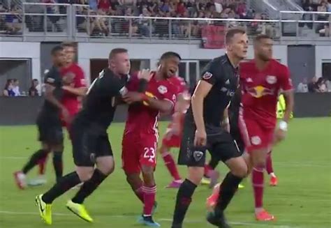 Video: Rooney straight red card for elbow in DC United defeat