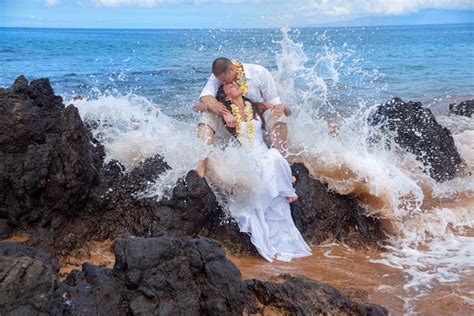 Hawaii Wedding - Maui Wedding & Vow Renewal Packages and Services ...