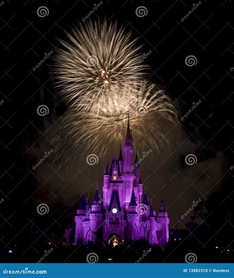 Feu D'artifice Du `s De Disney Image éditorial - Image du nuit, beau ...