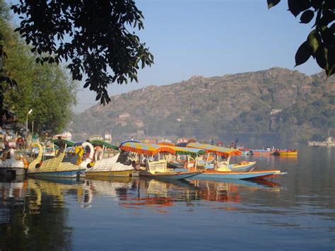 Nakki Lake Mount Abu | Timings, History, Boating