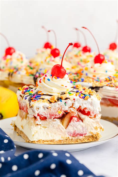 No Bake Banana Split Cake