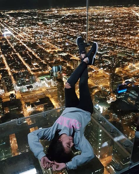 Chicago's Skydeck by night! AMAZING | Chicago pictures, Skydeck chicago ...