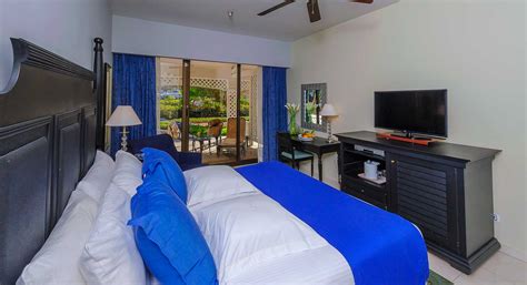 Barelo Aruba Resort – Palm Beach - Barcelo Aruba All Inclusive Royal ...