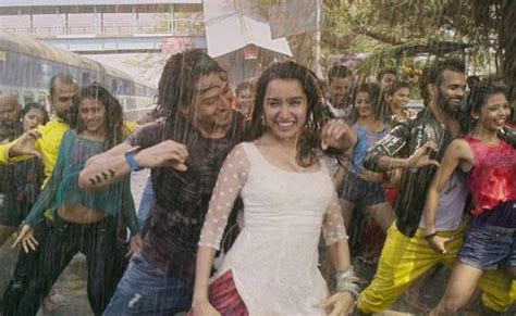 Cham Cham Lyrics - Baaghi | Tiger Shroff, Shraddha Kapoor