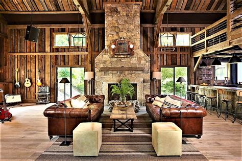 34 Incredible Barndominium Interiors