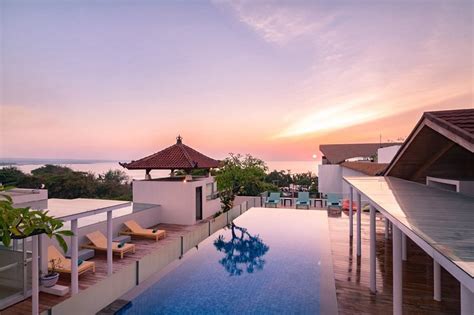 Kuta Beach Hotel Pool: Pictures & Reviews - Tripadvisor