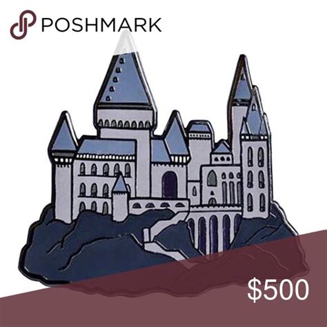 Discover the Magic of Hogwarts with this Enamel Pin