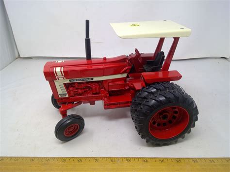 CASE IH MODEL TRACTOR