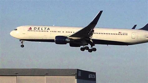 Delta Airlines Boeing 767-300 Winglets Landing 30L | MSP - YouTube