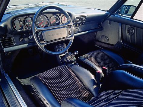 Porsche 964 Turbo Interior