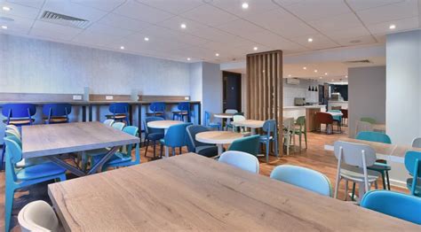 Travelodge Maidenhead Central Hotel - New Design