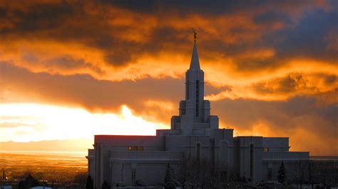 The Bountiful Utah Temple at Sunset