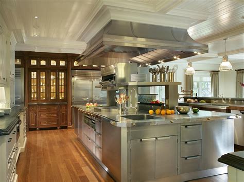 A Chef's Dream Kitchen | Professional chef, Kitchen design and Hgtv