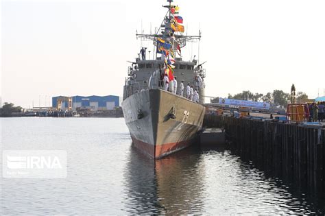 IRNA English - Alborz destroyer, two vessels join Iran Navy fleet