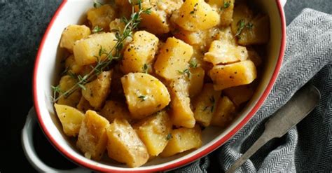 Braised potatoes with chicken and cream in the oven - a recipe for a ...