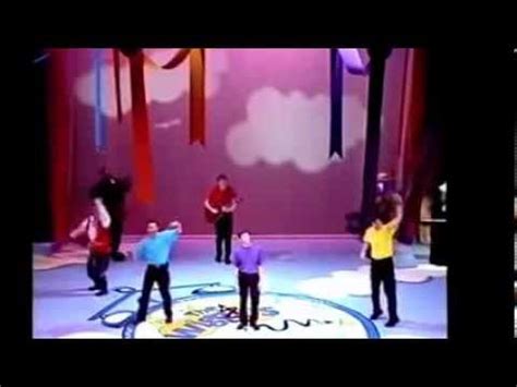 The Wiggles - Wake Up Jeff! (Wiggledance - 1997) - YouTube