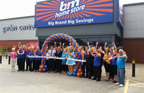 B&M Lifestyle | B&M Boosts Bromborough as New Store Opens