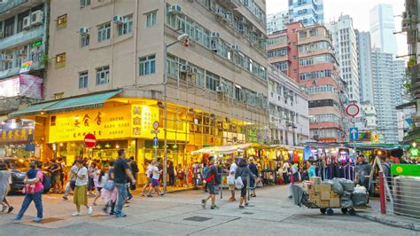 3 Hong Kong Night Markets: Sights, Sounds, and a Myriad of Scents ...