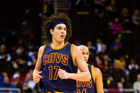 Anderson Varejão reportedly signing with the Cavs for the remainder of ...