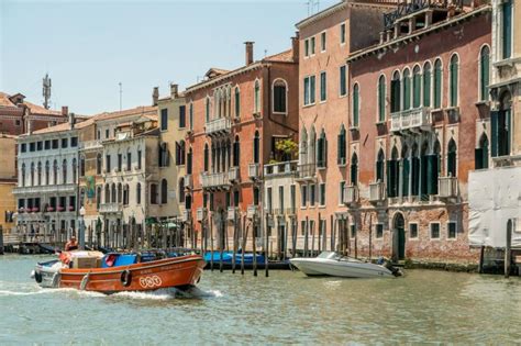 Venice from the Water: Grand Canal boat tour | Gray Line