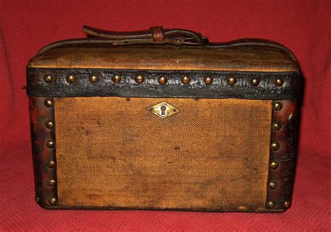 Early 19th Century Apothecary Doctor's Case | Collectors Weekly