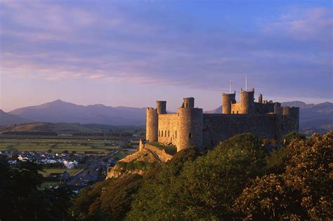 The Best Castles in North Wales - DELVE INTO EUROPE