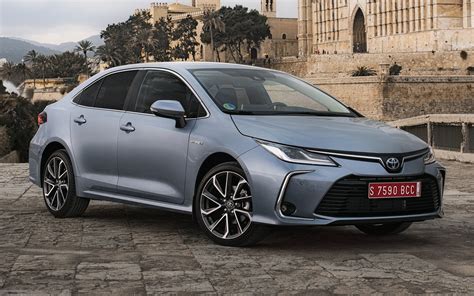 2019 Toyota Corolla Sedan Hybrid - Wallpapers and HD Images | Car Pixel