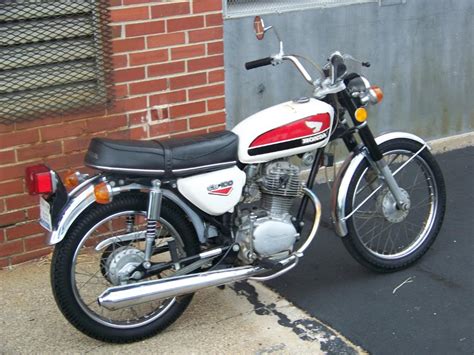 Honda Cb 100 Photo Gallery #4/9