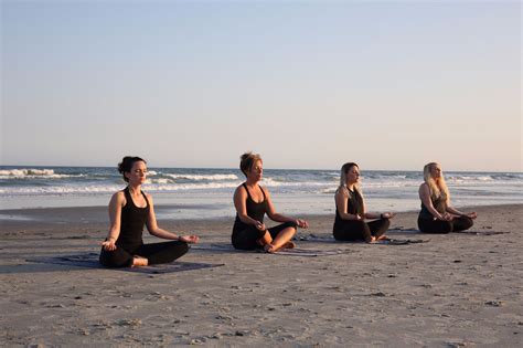 Planning Your Dream Yoga Retreat | Beach yoga, Outdoor yoga, Yoga ...