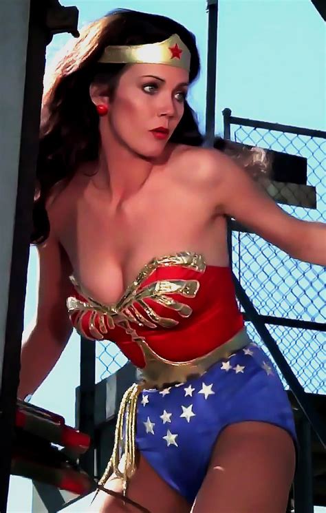 Lynda Carter as Wonder Woman | Wonder woman pictures, Wonder woman ...