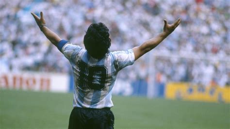 Argentine billionaire Eurnekian will erect a statue of Diego Maradona ...