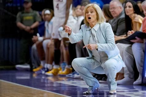 Why was Kim Mulkey ejected? LSU coach given double technical in win ...