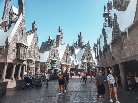 Ultimate Guide: Wizarding World of Harry Potter (LA) | Books and Bao