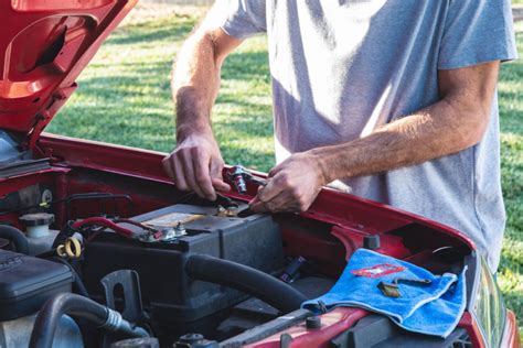 Dead Car Battery? Learn the Signs of a Bad Battery - AutoZone