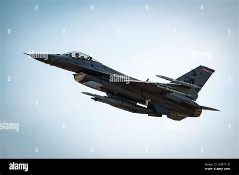 An F-16 Viper assigned to the 77th Fighter Squadron 'Gamblers' takes ...