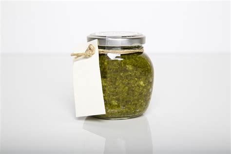 Garlic Mustard Pesto: The Perfect Recipe For Foragers - Backdoor Survival