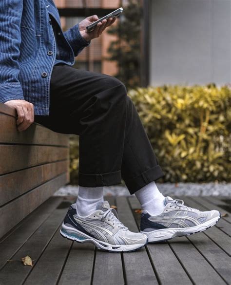 Пин на доске Sneakers: Asics Gel Kayano