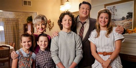 Young Sheldon Season 7 Reveals First Look At The Cooper Family Back ...