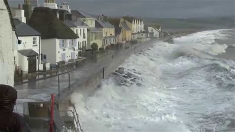 Torcross Gales, Storm Force Winds, "Unedited" Film Clips Of The Damage ...