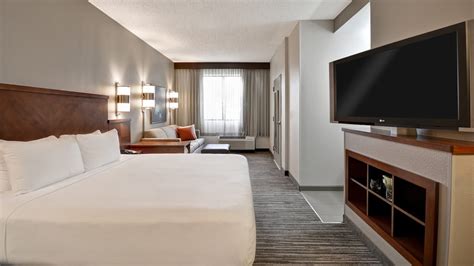 Hotel Rooms in Miami | Hyatt Place Miami Airport-West