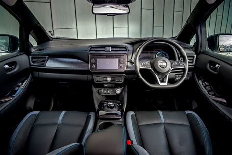 Nissan Leaf interior & comfort | DrivingElectric