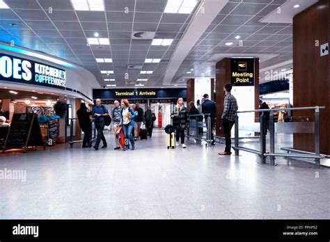 Are Dogs Allowed In Manchester Airport Arrivals